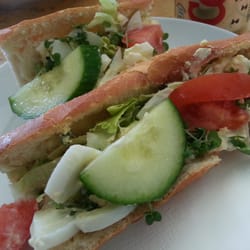 Service Continentals - Egg mayonnaise with cress