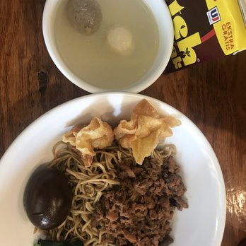 Sumatera Restaurant NYC - N1. Mie Komplit Combination Egg Noodles - Indonesian Near Me - Elmhurst, New York Sumatera Restaurant NYC - N1. Mie Komplit Combination Egg Noodles - Indonesian Near Me - Elmhurst, New York