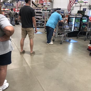 Lowe's Home Improvement - No checkouts open ! - Hardware Stores Near Me - Tallahassee, Florida Lowe's Home Improvement - No checkouts open ! - Hardware Stores Near Me - Tallahassee, Florida