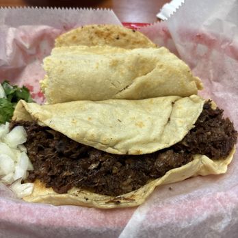 La Chingada Tacos & Tequila - Big tacos, very delicious and homemade tortillas, recommend - Mexican Near Me - Houston, Texas La Chingada Tacos & Tequila - Big tacos, very delicious and homemade tortillas, recommend - Mexican Near Me - Houston, Texas
