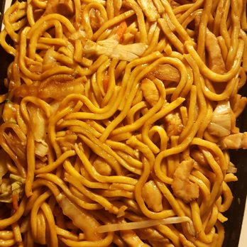 Autumn Asian Restaurant - Chicken Lo Mein - Chinese Near Me - Brooklyn, New York