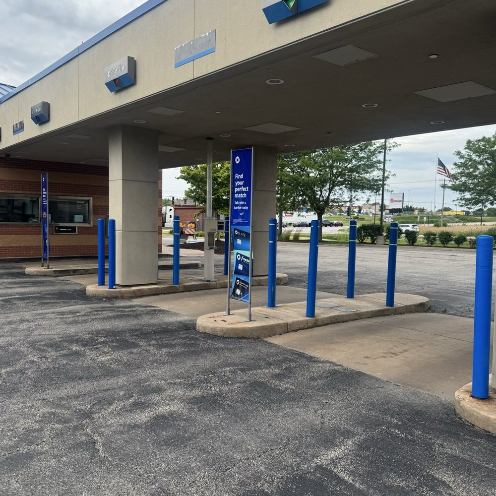 Chase Bank - Banks & Credit Unions Near Me - Morris, Illinois