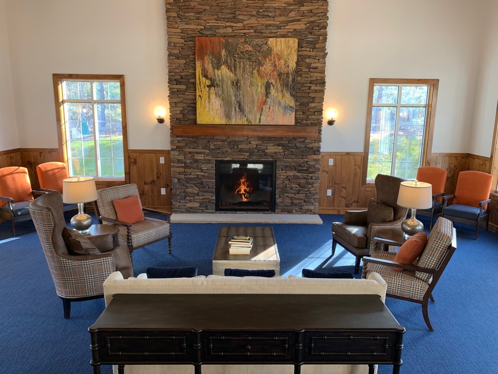 OAK HILL ASSISTED LIVING COMMUNITY Updated September 2024 16 Photos 9767 NC 210 N, Angier