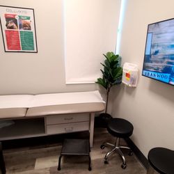 Cellaxys - D' Cellaxys exam room Mon 7-24-24