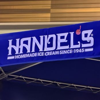 Handel's Ice Cream - The umbrella at the seating area - Ice Cream & Frozen Yogurt Near Me - Oxnard, California