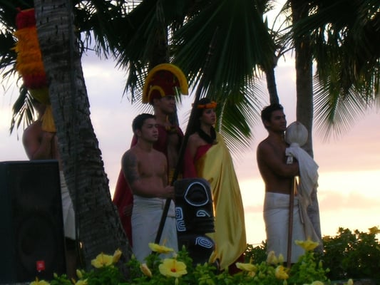 Paradise Cove Luau by null