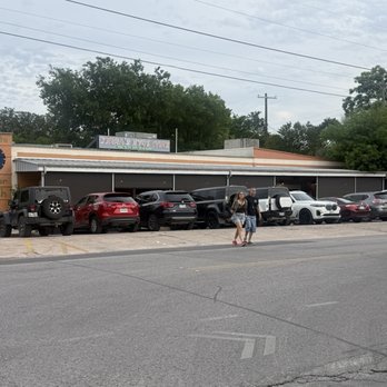 Curra’s Hyde Park - Front of Curras - Mexican Near Me - Austin, Texas Curra’s Hyde Park - Front of Curras - Mexican Near Me - Austin, Texas