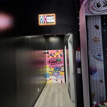 Clawtastic - Arcades Near Me - Houston, Texas