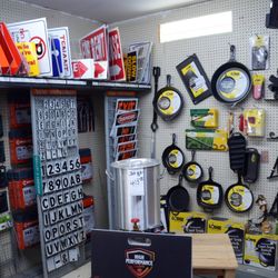 Hubbard's Waveland Hardware