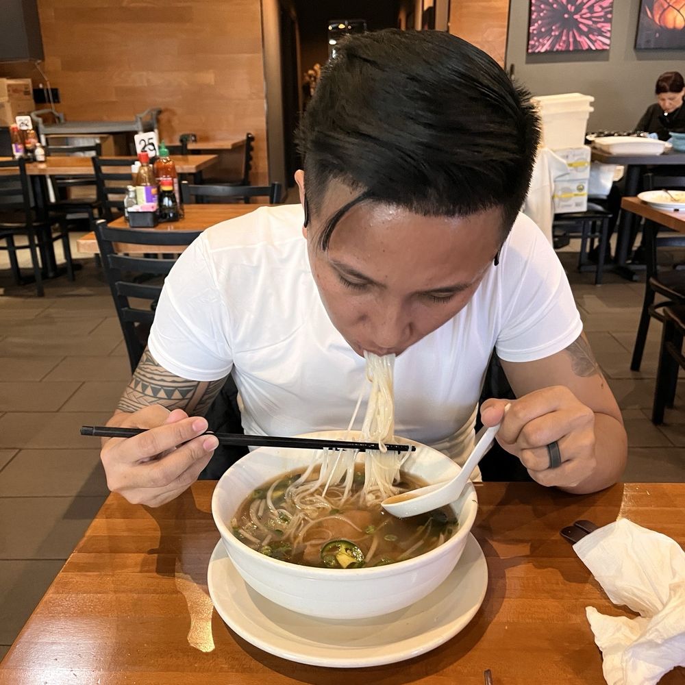 Basil Leaf Vietnamese Restaurant - Vietnamese Near Me - Albuquerque, New Mexico