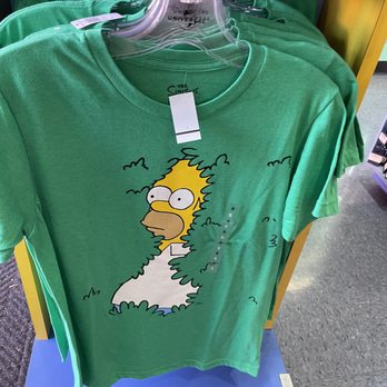 Kwik-E-Mart - Iconic meme shirt - Donuts Near Me - Universal City, California Kwik-E-Mart - Iconic meme shirt - Donuts Near Me - Universal City, California