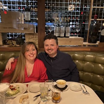 Sullivan's Steakhouse - Booth with a view - Steakhouses Near Me - Naperville, Illinois