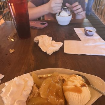 Trailhead Public House & Eatery - Applie Pie Bread Pudding from heaven - Burgers Near Me - Moab, Utah