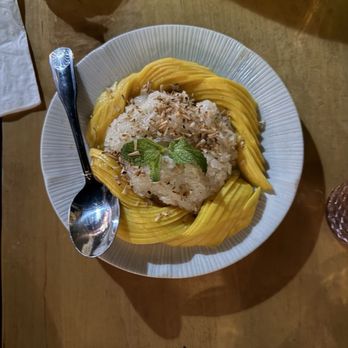 Mee Dee Thai Kitchen - Mango sticky rice - Thai Near Me - Los Angeles, California