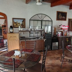 Tavares Inn
