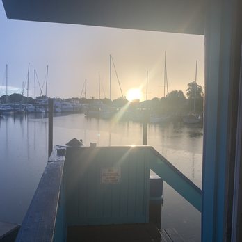 Dockside Waterfront Grill - Sunset - Seafood Near Me - Venice, Florida Dockside Waterfront Grill - Sunset - Seafood Near Me - Venice, Florida