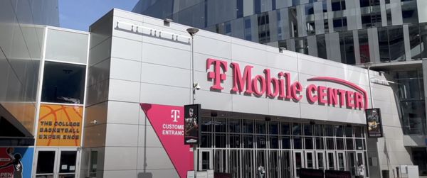 The College Basketball Experience by null