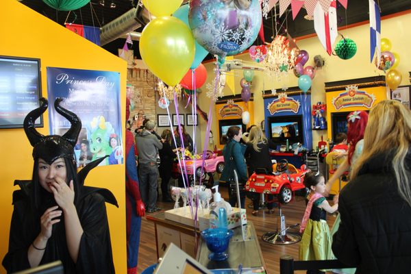 Chiquicuts Kids Hair Salon 1366 Clyde Avenue Ottawa On Kids