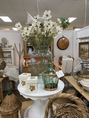 Antique Trove by null