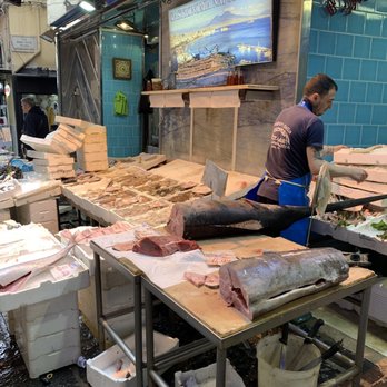 Pescheria Azzurra - Selling their product just right next to the restaurant area - Seafood Markets Near Me - Naples, NA Pescheria Azzurra - Selling their product just right next to the restaurant area - Seafood Markets Near Me - Naples, NA