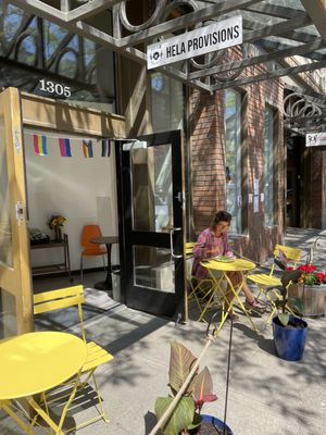 Hela Provisions by null