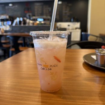 Happy Place Coffee & Eats - Fruit, tea shaker, medium passionfruit - Cafes Near Me - Woodbridge, Virginia