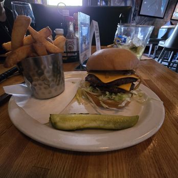 Al's Garage - Al's burger special - Sports Bars Near Me - Las Vegas, Nevada