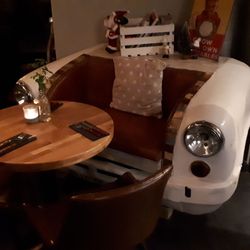 Bistro 33