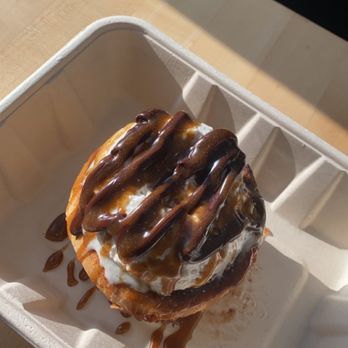 Meraki Juice Kitchen - cinnamon roll - so so good! - Gluten-Free Near Me - West Palm Beach, Florida Meraki Juice Kitchen - cinnamon roll - so so good! - Gluten-Free Near Me - West Palm Beach, Florida