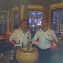 Carellas Ristorante