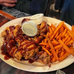 Fat Belly's - Chicken Wings Meal w Sweet Potato fries