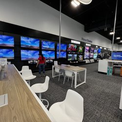 Best Buy - Interior Greek squad area