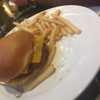 Echo Tap & Grille - Burger - Bars Near Me - Mountainside, New Jersey