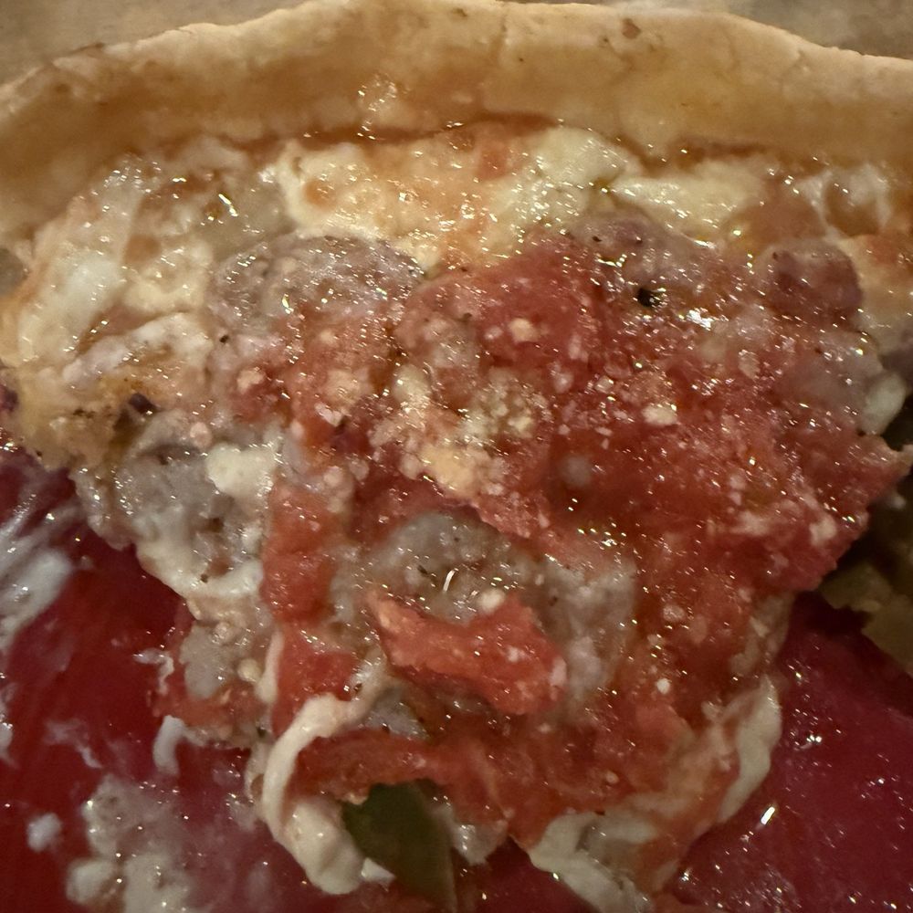 Lou Malnati's Pizzeria - Deep dish meat pizza sausage and jalapeños - Pizza Near Me - Scottsdale, Arizona Lou Malnati's Pizzeria - Deep dish meat pizza sausage and jalapeños - Pizza Near Me - Scottsdale, Arizona