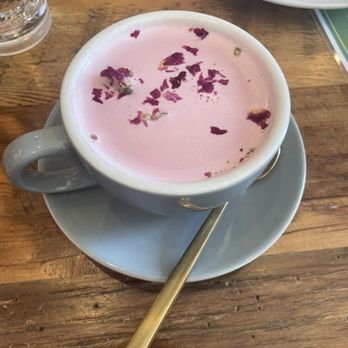 Sisters Thai - Rose Tea Latte - Thai Near Me - Alexandria, Virginia Sisters Thai - Rose Tea Latte - Thai Near Me - Alexandria, Virginia