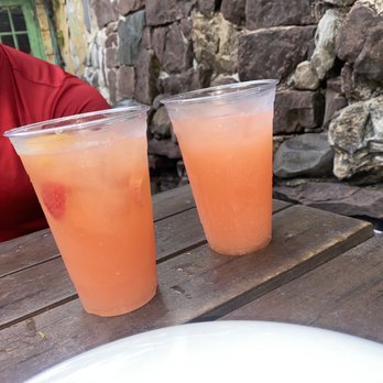 Cuban Pete's - Armandos passion sangria - Cuban Near Me - Montclair, New Jersey