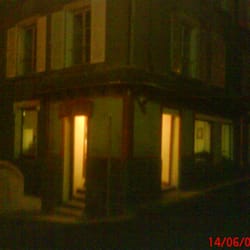 L'arome antique - le bar vu de l angle en mode nuit