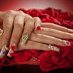 C'est La Vie Nails