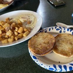 Blue Nugget Bar & Grill - Yummy breakfast