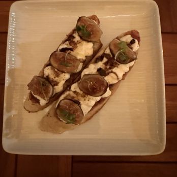 Lana - Black Mission Fig Bruschetta - American Near Me - Solana Beach, California Lana - Black Mission Fig Bruschetta - American Near Me - Solana Beach, California