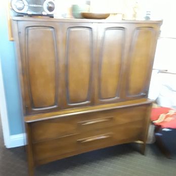 Re-Loved Vintage - Another darling item. Sorry about the blurry picture - Furniture Stores Near Me - Fresno, California Re-Loved Vintage - Another darling item. Sorry about the blurry picture - Furniture Stores Near Me - Fresno, California