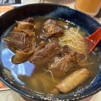 Yongzi Ji Restaurant - Beef stew noodle soup - Chinese Near Me - San Francisco, California Yongzi Ji Restaurant - Beef stew noodle soup - Chinese Near Me - San Francisco, California