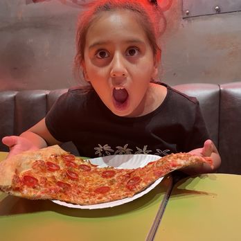 Fat Sully's Pizza - Pepperoni sausage - Pizza Near Me - Golden, Colorado Fat Sully's Pizza - Pepperoni sausage - Pizza Near Me - Golden, Colorado