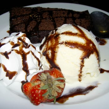 Casey's Irish Pub - Brownie Sundae - Pubs Near Me - Los Angeles, California Casey's Irish Pub - Brownie Sundae - Pubs Near Me - Los Angeles, California