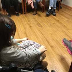 Acl Lab - Not enough room in their waiting area! No seats provided in the hall. People standing outside of door and 50 min wait.
