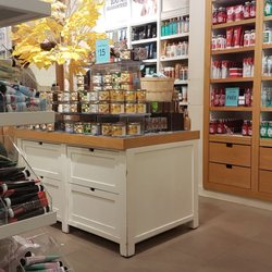 Bath & Body Works - Interior