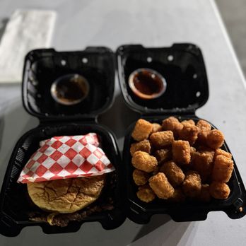 Sloppy Buns - Big Joe + Tator Tots + Spicy Ketchup & Honey Mustard BBQ sauce - American Near Me - Sherman Oaks, California Sloppy Buns - Big Joe + Tator Tots + Spicy Ketchup & Honey Mustard BBQ sauce - American Near Me - Sherman Oaks, California