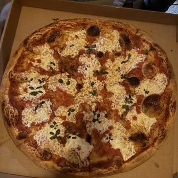 Brenda's Pizzeria - Margarita pizza - Pizza Near Me - Oakland, Maryland Brenda's Pizzeria - Margarita pizza - Pizza Near Me - Oakland, Maryland