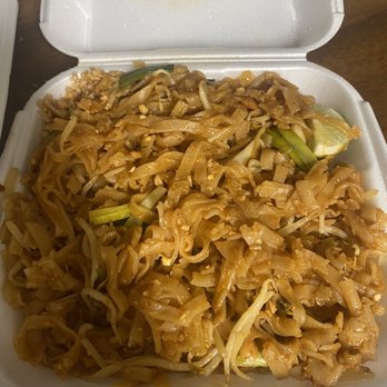 Krathom Lek - Shrimp Pad Thai except there is no shrimp - Laotian Near Me - Visalia, California Krathom Lek - Shrimp Pad Thai except there is no shrimp - Laotian Near Me - Visalia, California