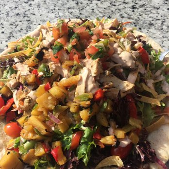 Dos Coyotes Border Cafe - Yucatan Chicken Salad -Yummy - Tex-Mex Near Me - Davis, California